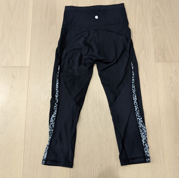 Black cropped leggings - Picture 4 of 6